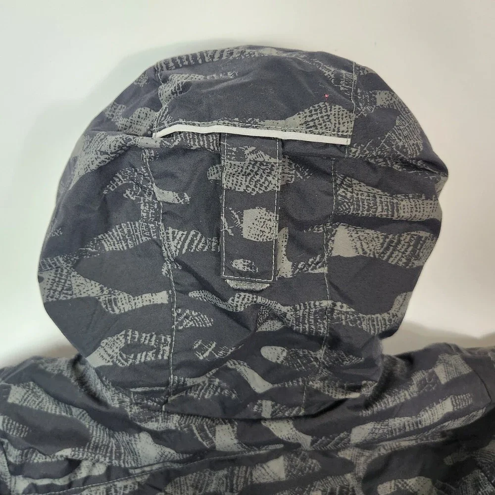Columbia Kids Puffer Jacket Camo Print‎ Hooded Winter Warmth Outerwear Winter